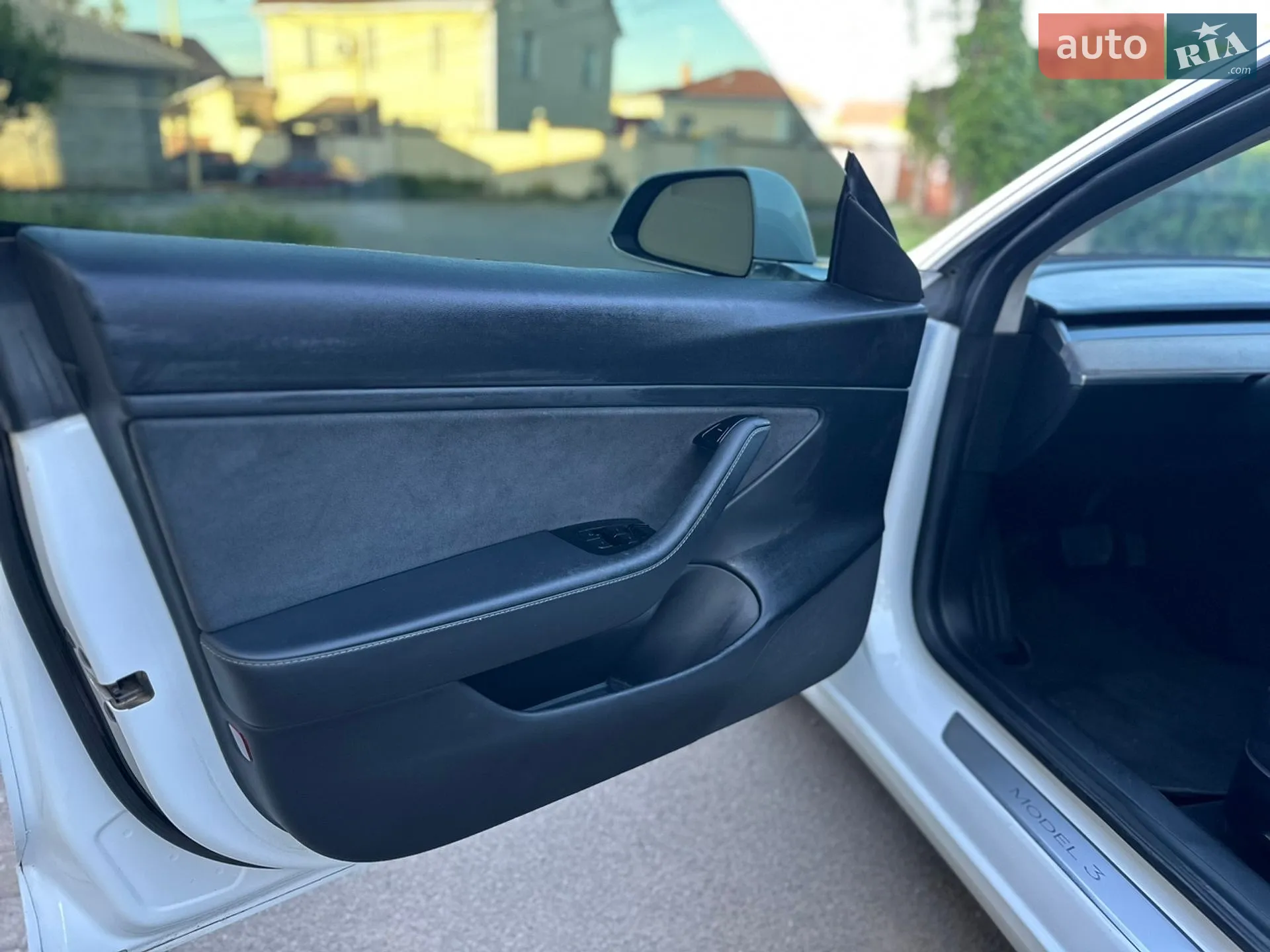 2019 Tesla Model 3 - мініатюра 9