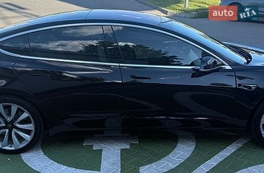 Седан Tesla Model 3 2019 в Києві