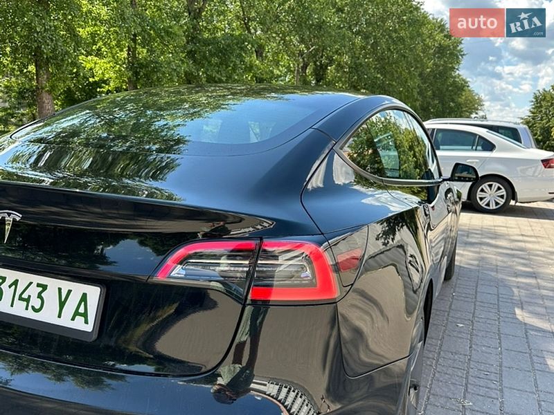 Седан Tesla Model 3 2022 в Запорожье