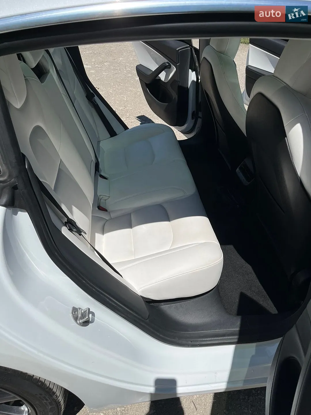 2020 Tesla Model 3 - мініатюра 26