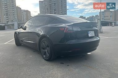 Седан Tesla Model 3 2023 в Киеве