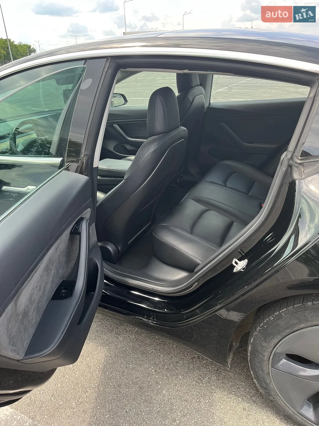 2018 Tesla Model 3 - мініатюра 11
