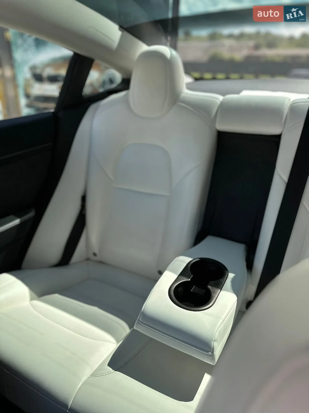2022 Tesla Model 3 - мініатюра 24