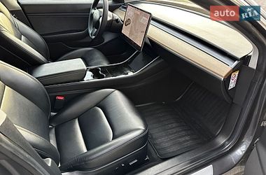Седан Tesla Model 3 2019 в Киеве фото 35 Седан Tesla Model 3 2019 в Киеве