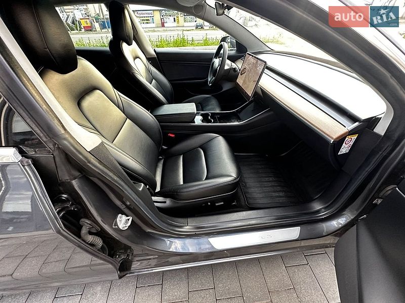 Седан Tesla Model 3 2019 в Киеве фото 41 Седан Tesla Model 3 2019 в Киеве