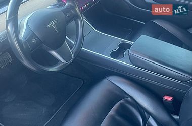 Седан Tesla Model 3 2018 в Києві