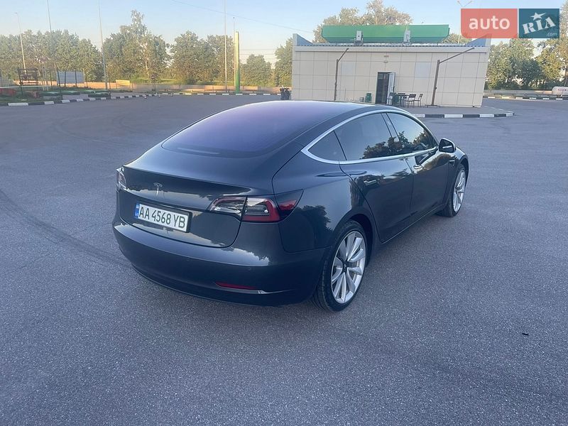Седан Tesla Model 3 2018 в Києві