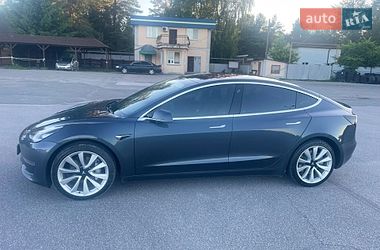 Седан Tesla Model 3 2018 в Києві