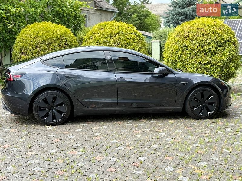 Седан Tesla Model 3 2024 в Ужгороде фото 7 Седан Tesla Model 3 2024 в Ужгороде