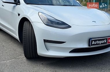 Седан Tesla Model 3 2021 в Києві