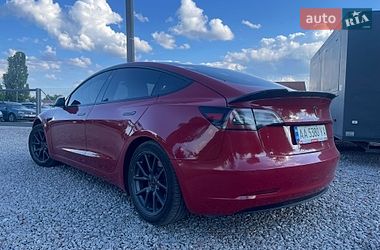 Седан Tesla Model 3 2020 в Переяславі
