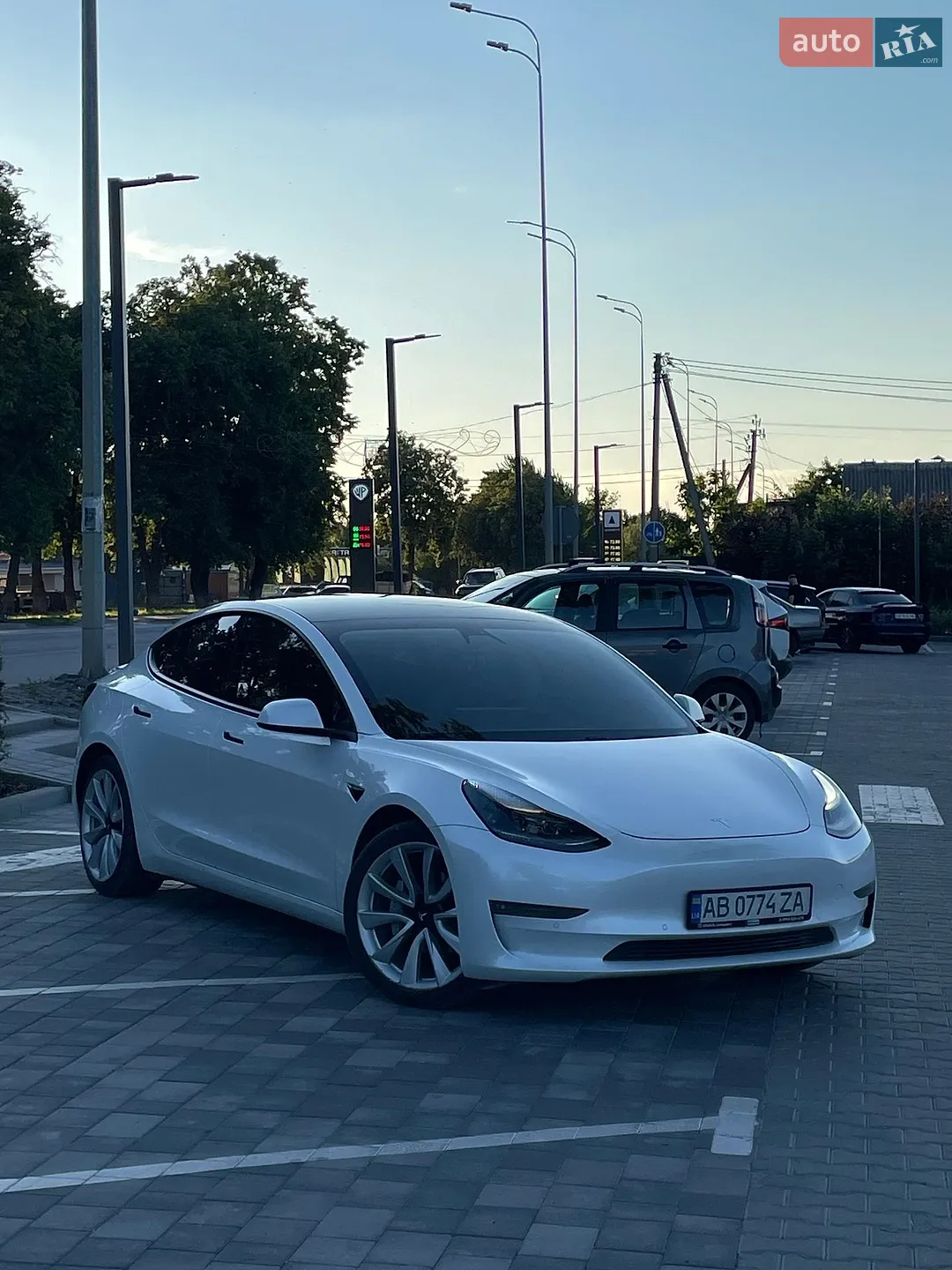 2021 Tesla Model 3 - мініатюра 4