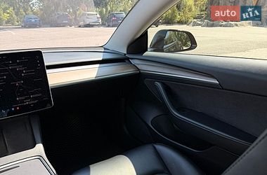 Седан Tesla Model 3 2021 в Днепре