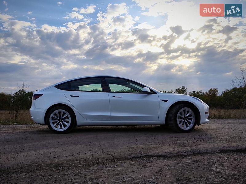Седан Tesla Model 3 2022 в Житомире фото 3 Седан Tesla Model 3 2022 в Житомире