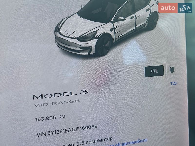 Седан Tesla Model 3 2018 в Києві