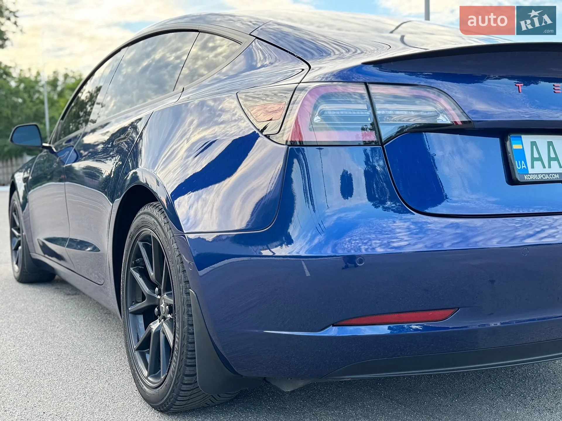 Tesla Model 3 2022 VIN 5YJ3E1EB1NF335677 фото оголошення 22 з 45