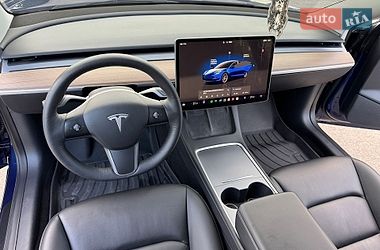 Седан Tesla Model 3 2022 в Кропивницком