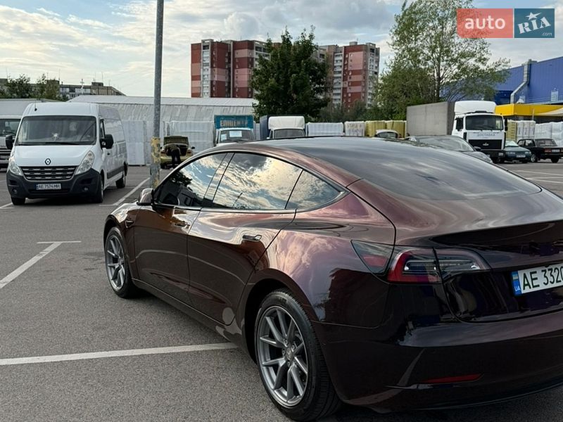 Седан Tesla Model 3 2022 в Дніпрі