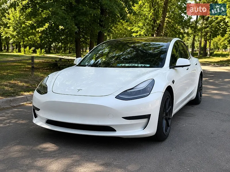 Tesla Model Y 2025 VIN 7SAYGDEE4TF358298 фото оголошення 7 з 33