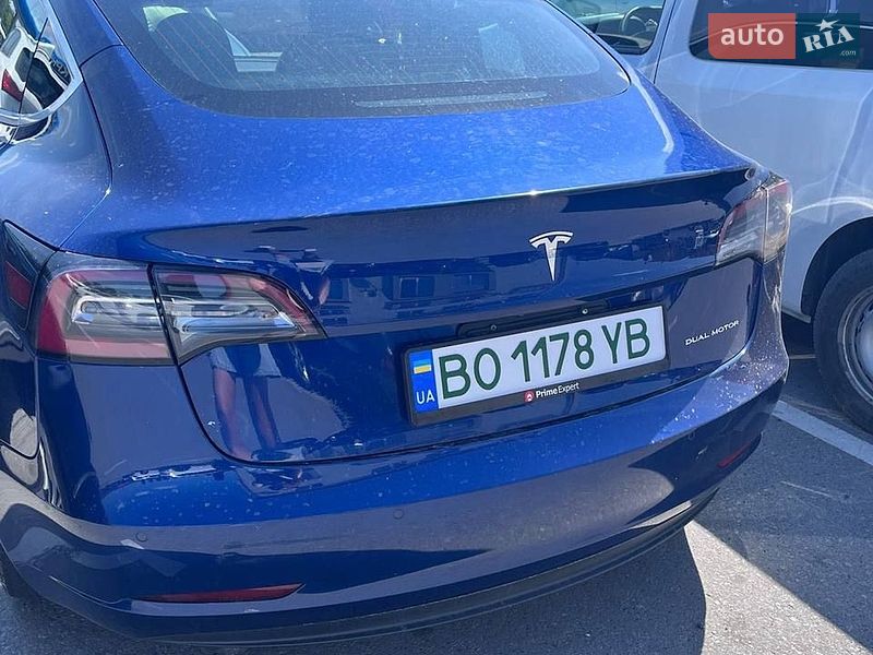 Седан Tesla Model 3 2019 в Тернополі