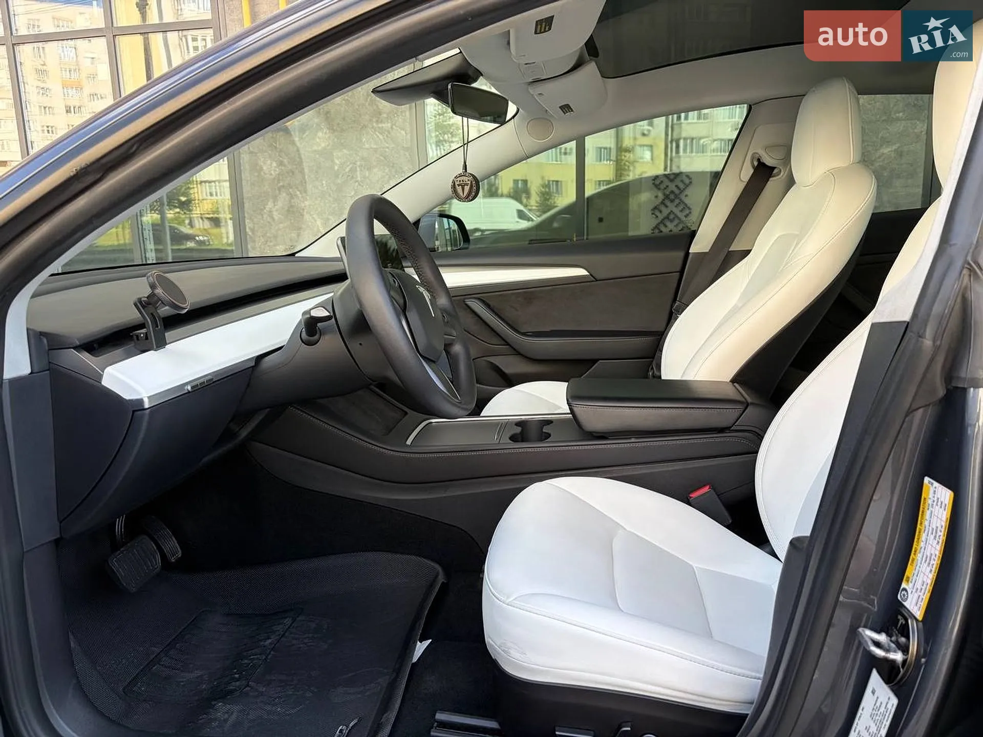 2022 Tesla Model 3 - мініатюра 8