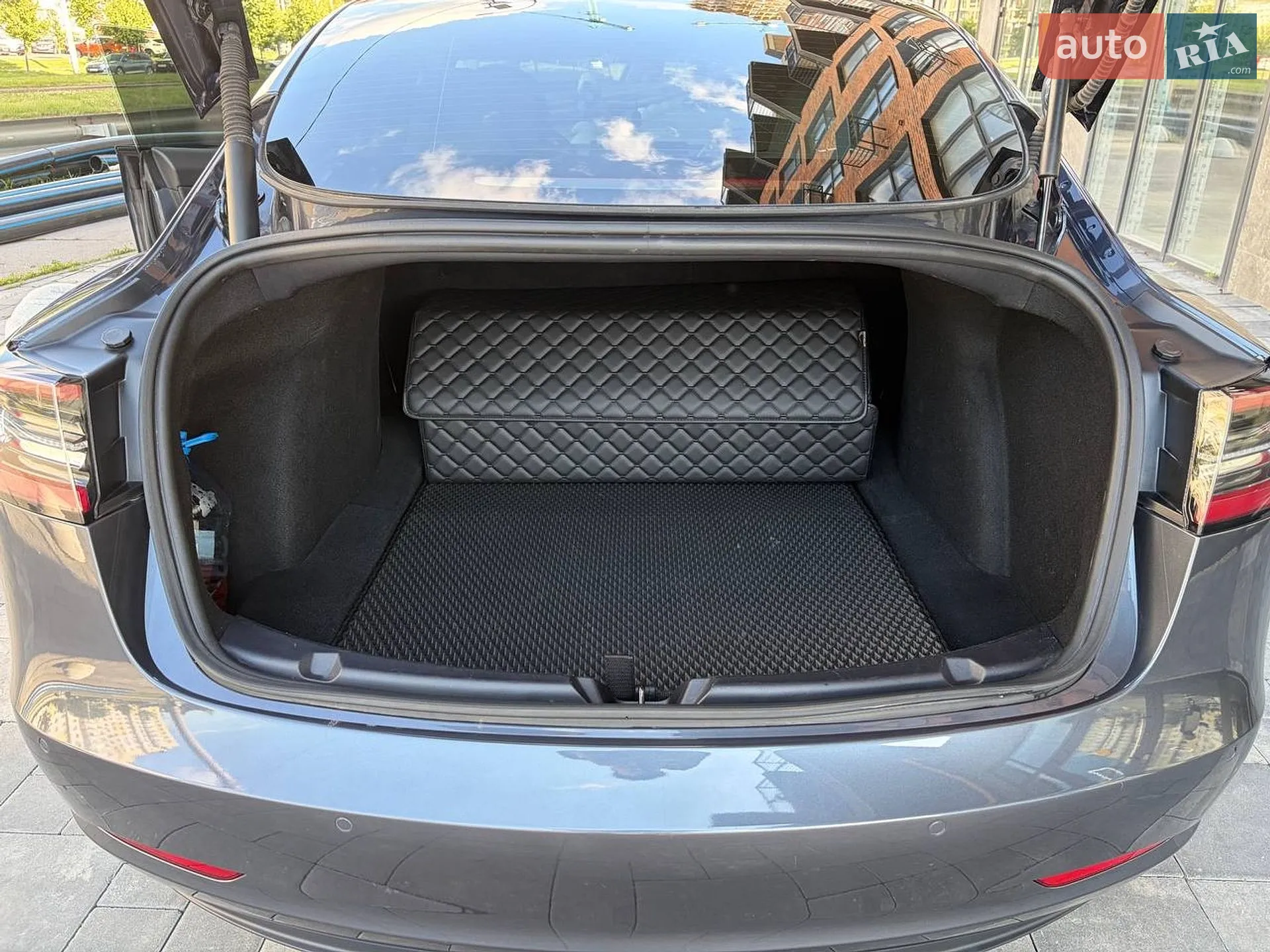 2022 Tesla Model 3 - мініатюра 11