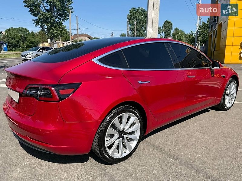 Седан Tesla Model 3 2019 в Харькове