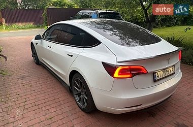 Седан Tesla Model 3 2021 в Киеве фото 3 Седан Tesla Model 3 2021 в Киеве