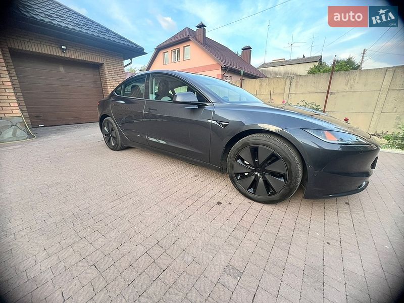 Седан Tesla Model 3 2024 в Луцке фото 3 Седан Tesla Model 3 2024 в Луцке