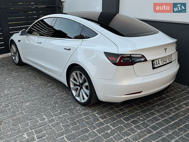 Седан Tesla Model 3 2020 в Житомире фото 5 Седан Tesla Model 3 2020 в Житомире