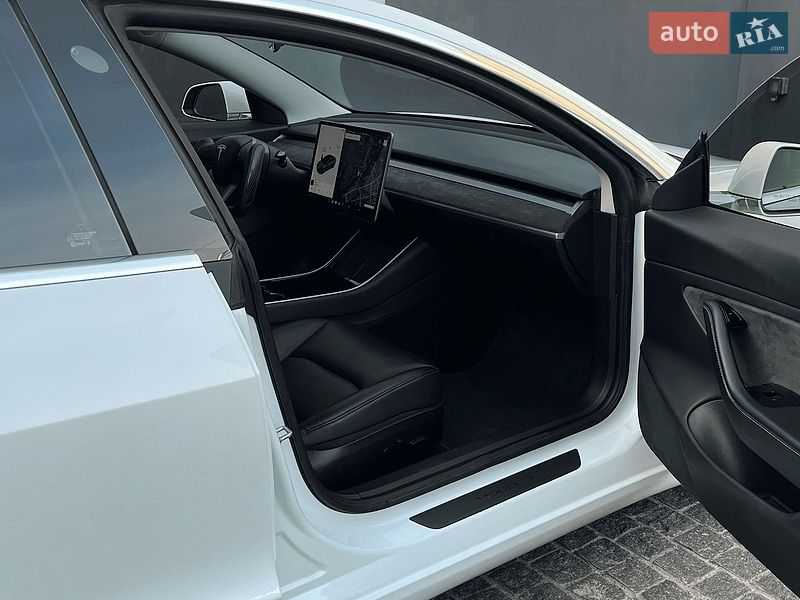Седан Tesla Model 3 2020 в Житомирі фото 17 Седан Tesla Model 3 2020 в Житомирі