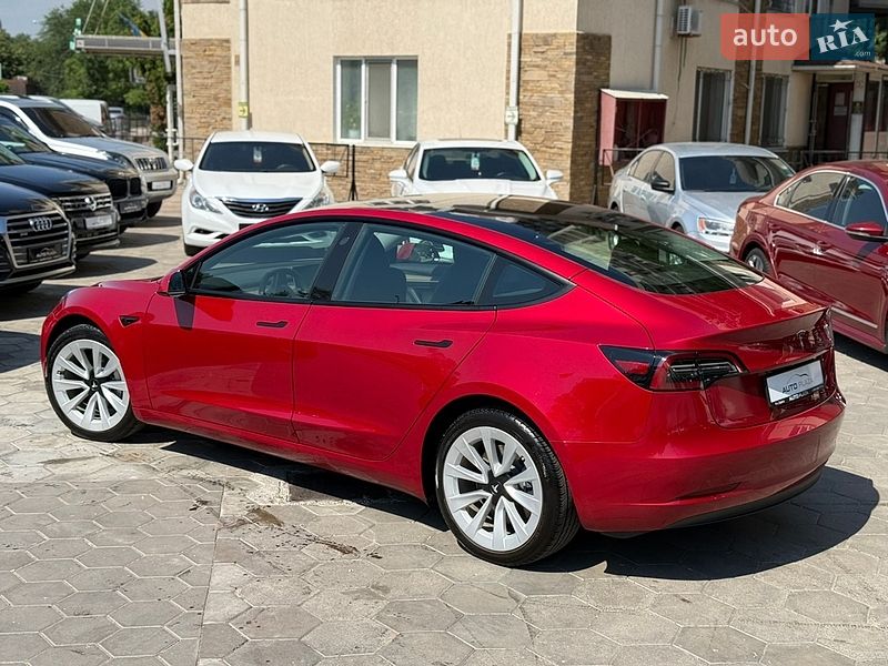 Седан Tesla Model 3 2023 в Одессе