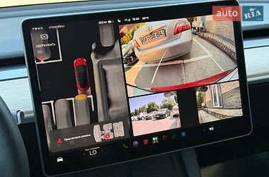 Седан Tesla Model 3 2023 в Одессе