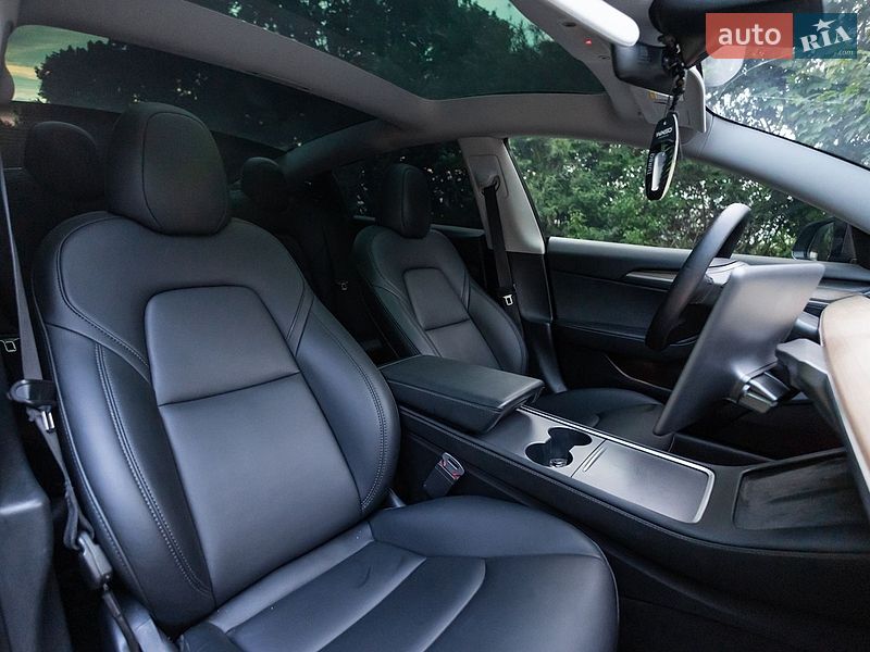 Седан Tesla Model 3 2023 в Львове фото 27 Седан Tesla Model 3 2023 в Львове