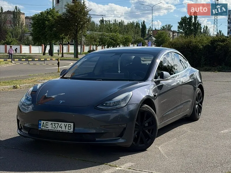 Tesla Model 3 2018