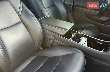 Седан Tesla Model 3 2018 в Кривому Розі