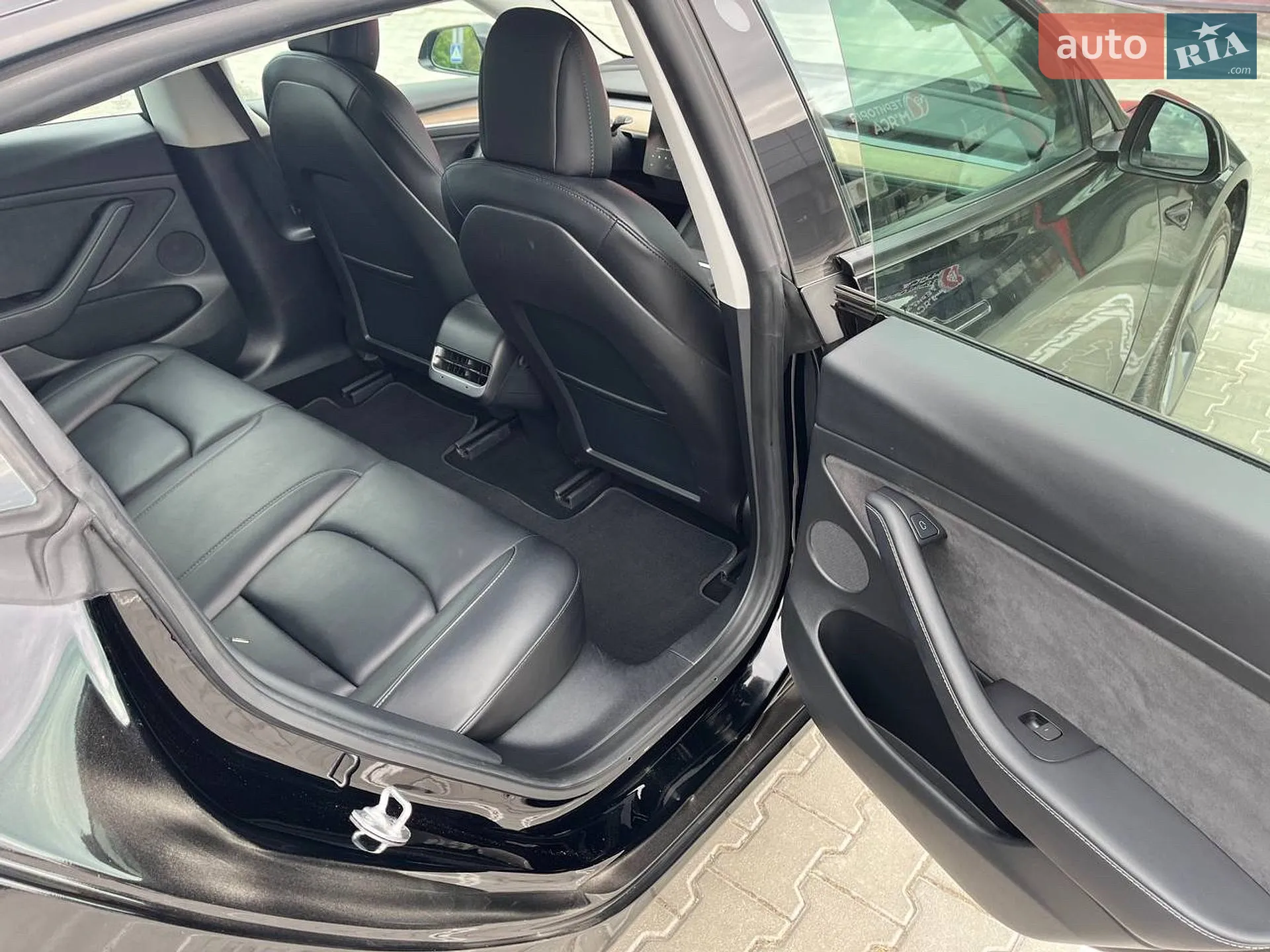 2022 Tesla Model 3 - мініатюра 11