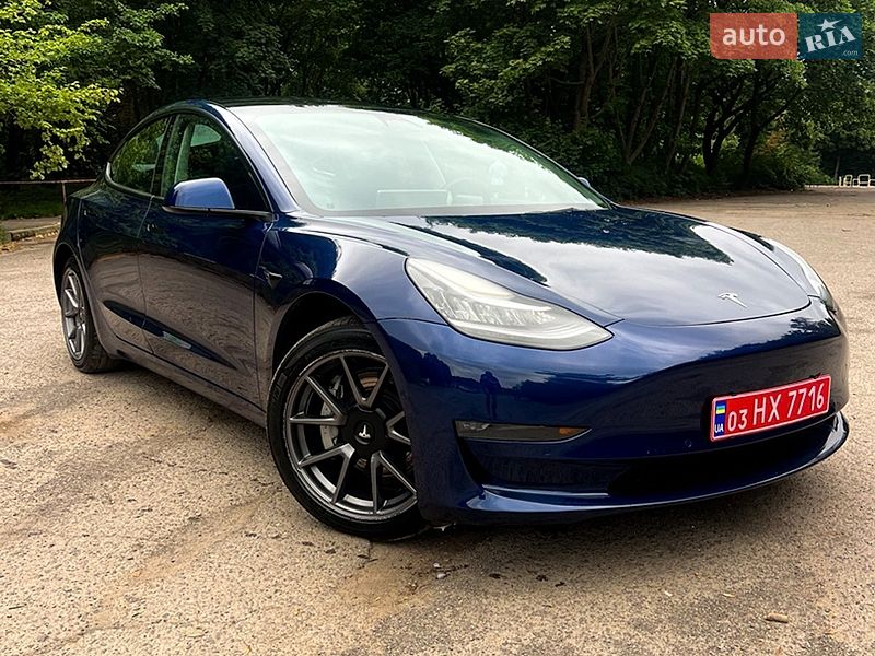 Седан Tesla Model 3 2022 в Львове фото Седан Tesla Model 3 2022 в Львове