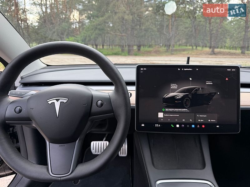 Седан Tesla Model 3 2023 в Днепре
