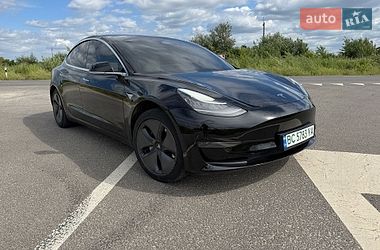 Седан Tesla Model 3 2020 в Городке