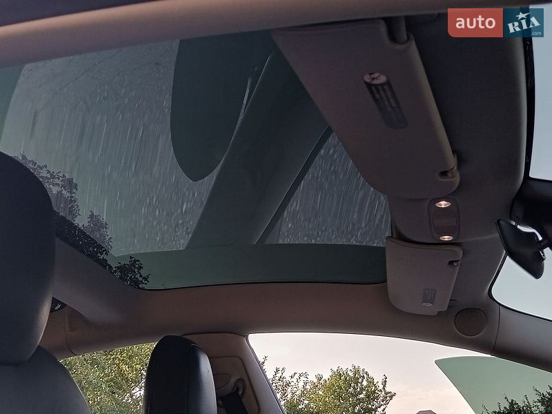 Седан Tesla Model 3 2019 в Запорожье