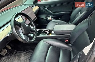 Седан Tesla Model 3 2018 в Киеве