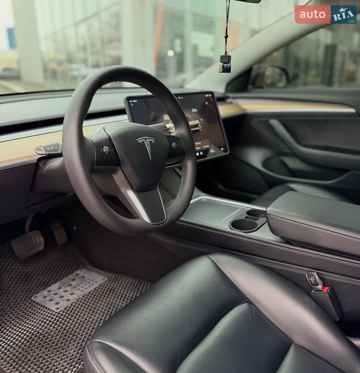 2022 Tesla Model 3 - мініатюра 11