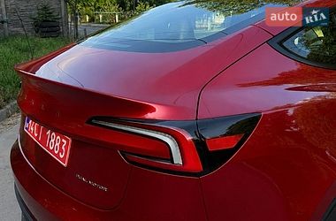 Седан Tesla Model 3 2024 в Самборе