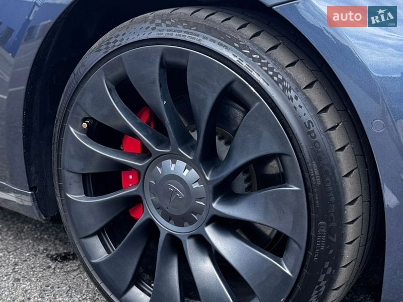 Седан Tesla Model 3 2021 в Полтаві