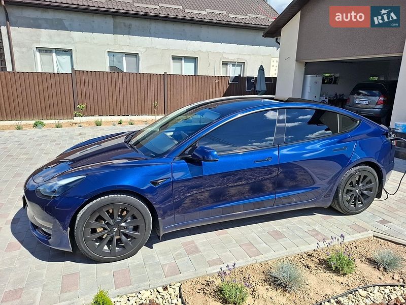 Седан Tesla Model 3 2022 в Вінниці