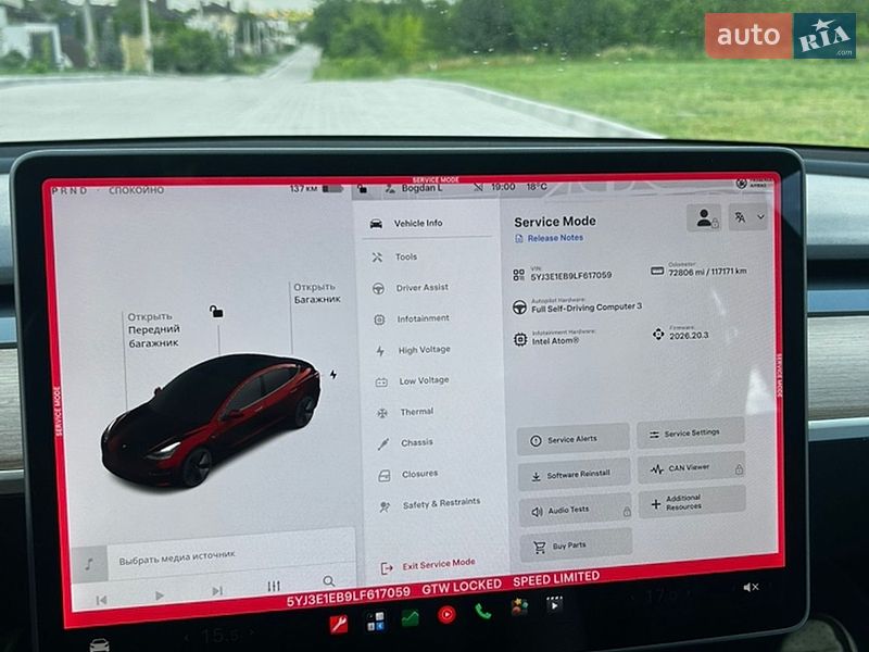 Седан Tesla Model 3 2019 в Ровно