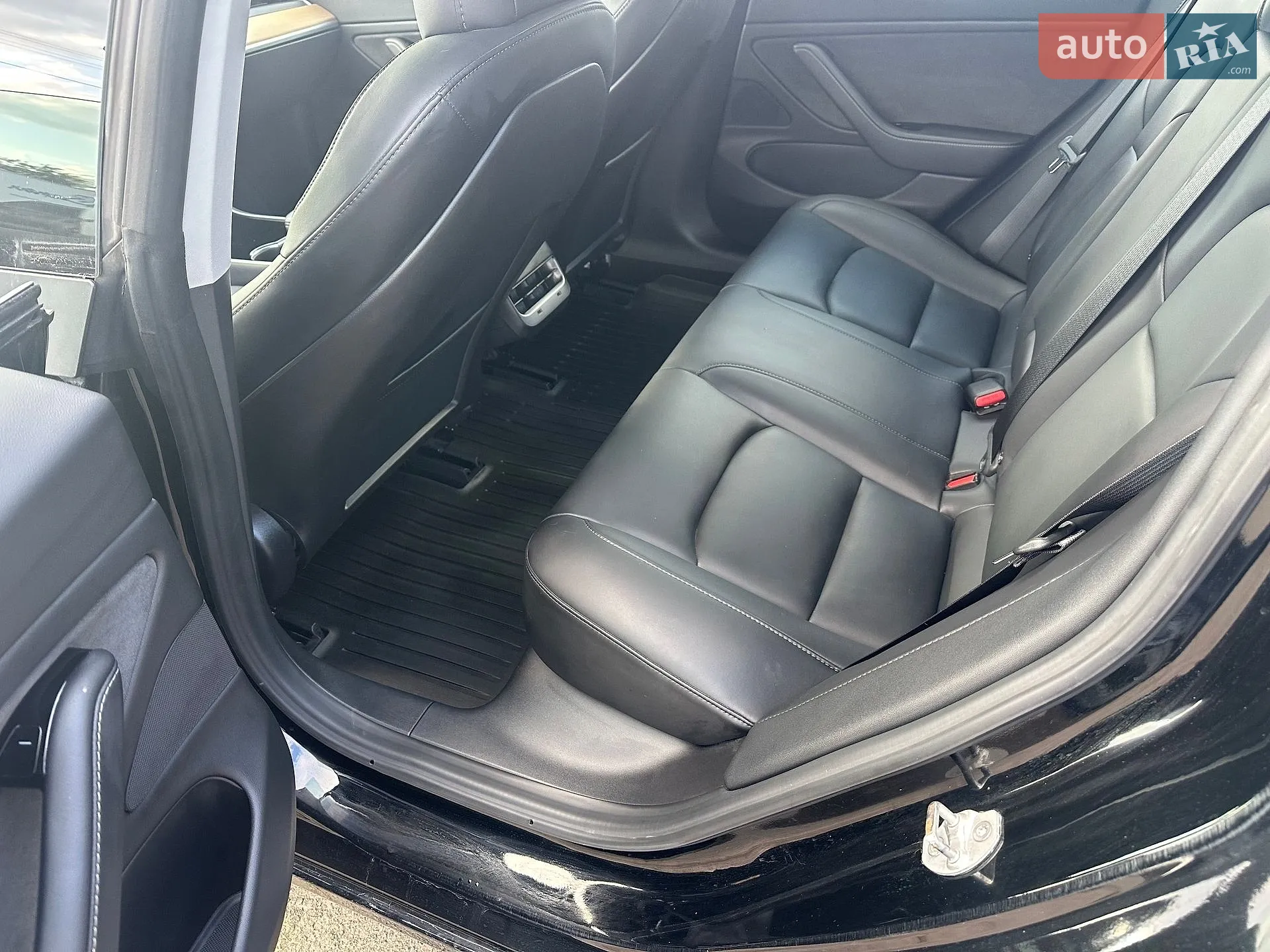 2018 Tesla Model 3 - мініатюра 17