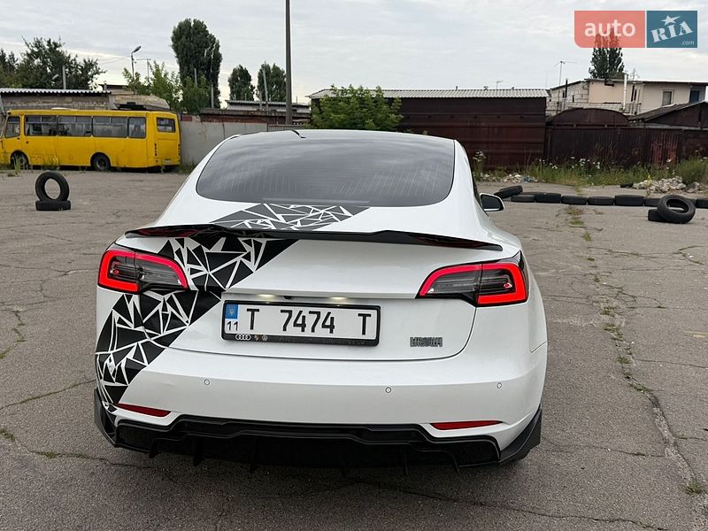 Седан Tesla Model 3 2019 в Киеве фото 6 Седан Tesla Model 3 2019 в Киеве