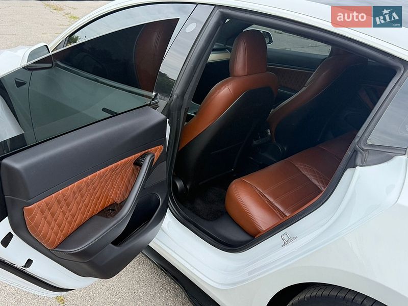 Седан Tesla Model 3 2019 в Киеве фото 8 Седан Tesla Model 3 2019 в Киеве